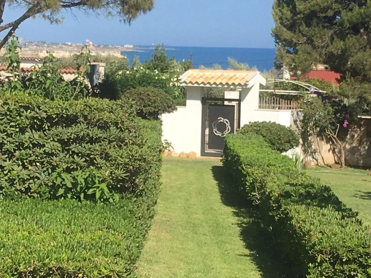 Il Corvo Villa Scicli 0*,